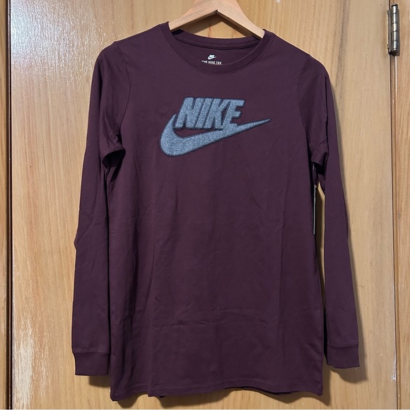 Nike Long-sleeve Tee - Picture 1 of 4